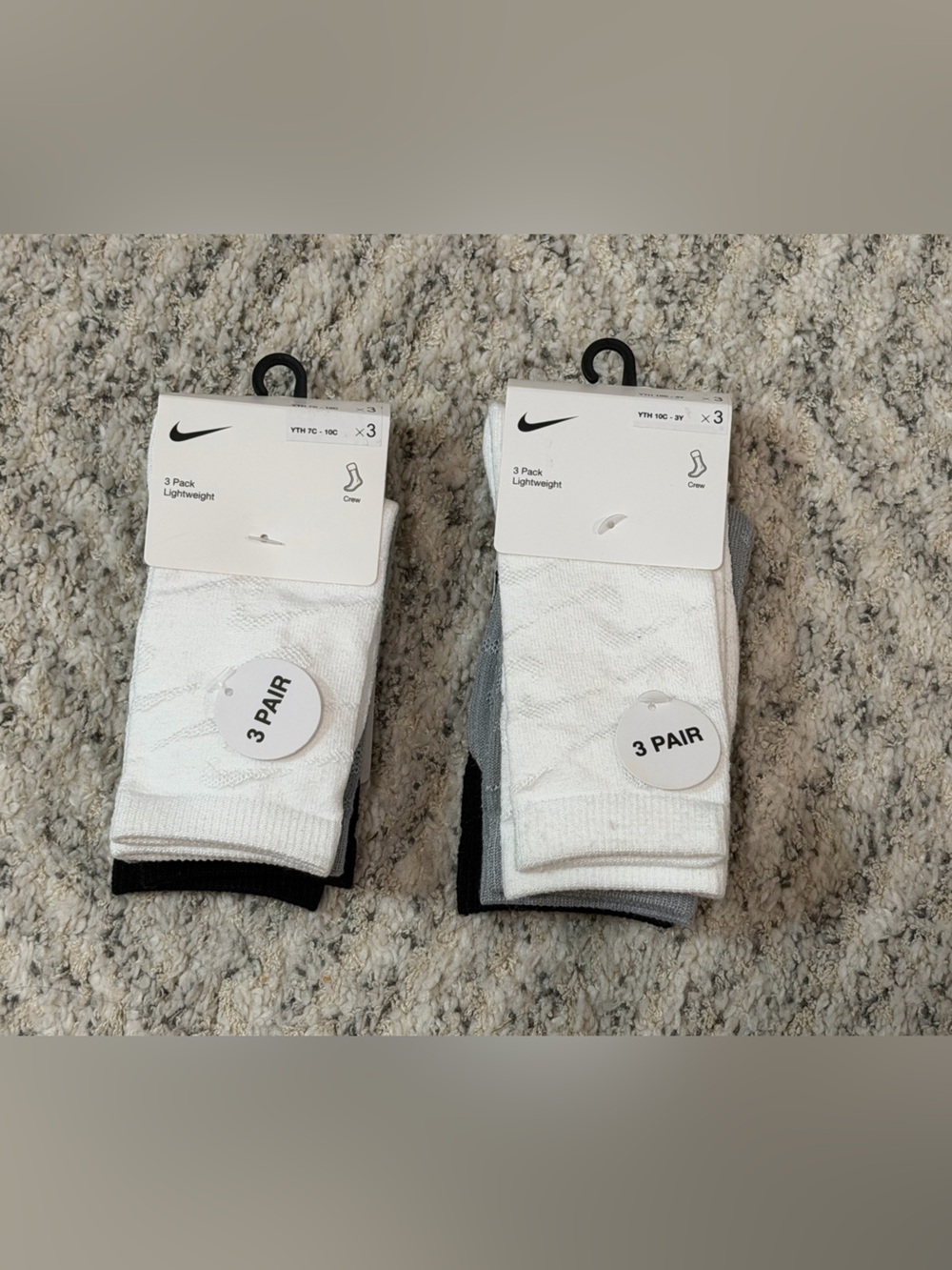 Nike Socks Youth 10C-3Y White Gray Black Crew 2 Pack Lightweight Swoosh bundle